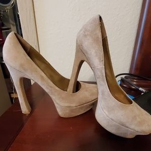 Size 9 Suede Heels